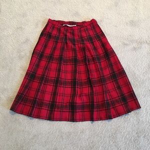 Ladies Black and Red Wool Plaid Pleated Skirt
